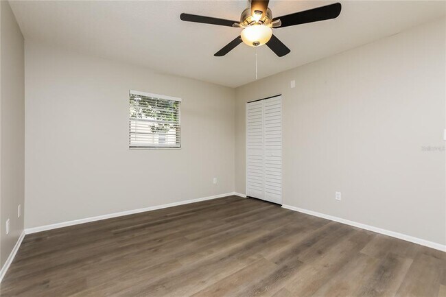 Building Photo - 6923 Yucatan Dr