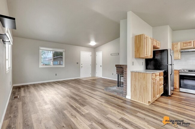 Building Photo - Charming 3 Bedroom Ranch Style Home in East Anchorage