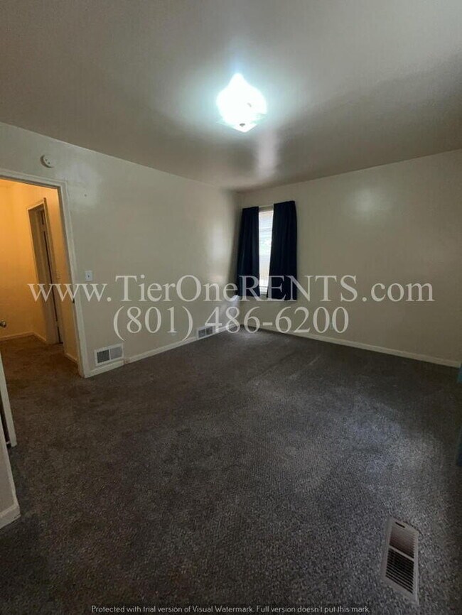 Building Photo - This property offers a NO DEPOSIT option a...