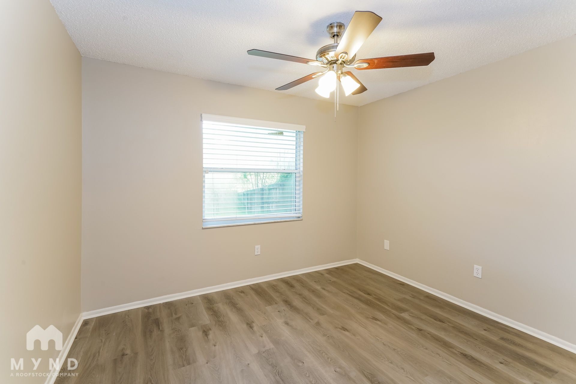 Building Photo - 14013 Fullerton Dr
