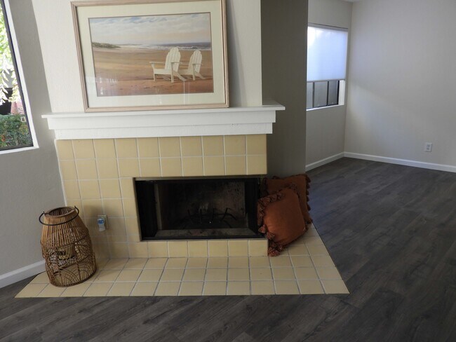 Building Photo - 1109 Tivoli Ln