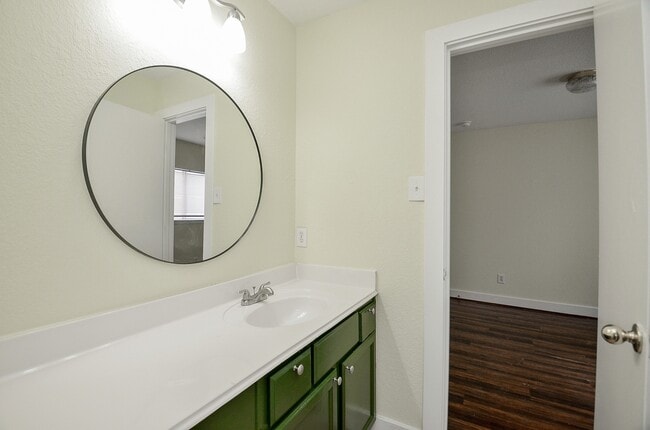 Building Photo - 11924 Prior Park Dr