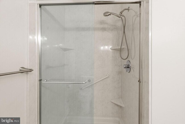 Building Photo - 408 Stockton Ct