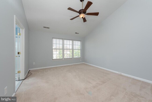 Building Photo - 42724 Rolling Rock Square