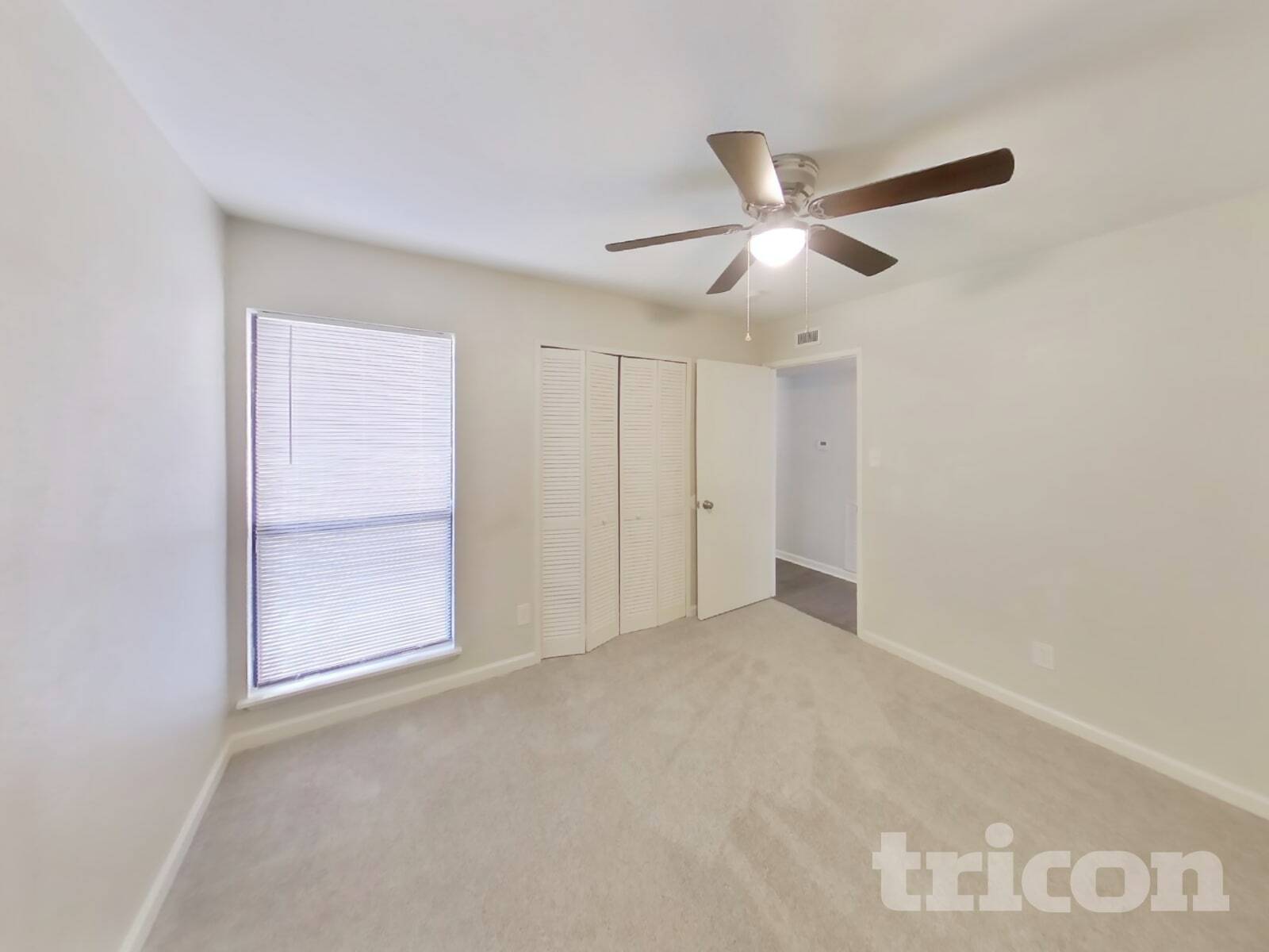 Building Photo - 2106 Newbury Dr