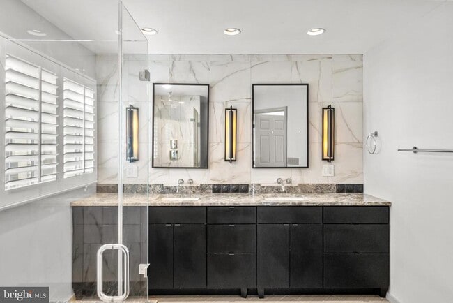 Building Photo - 5120 Grimm Dr