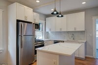 Building Photo - 29 Walnut St