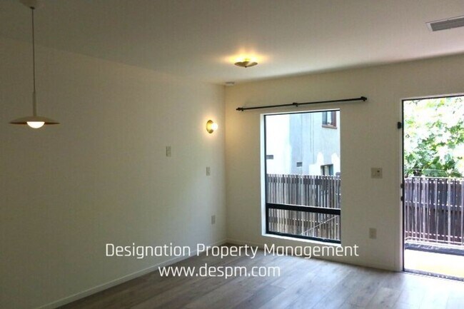 Building Photo - 3181 Verdugo Pl