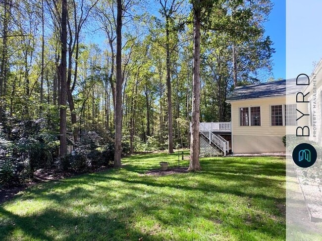 Building Photo - 423 Elm Creek Dr