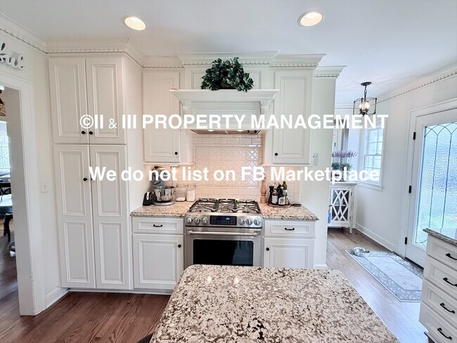 Building Photo - 1314 W Red Bridge Rd