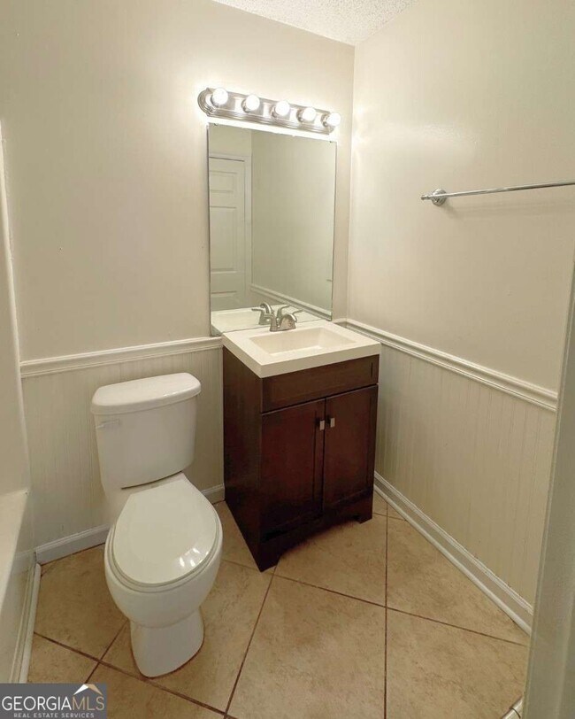 Building Photo - 238 Merriwood Cir