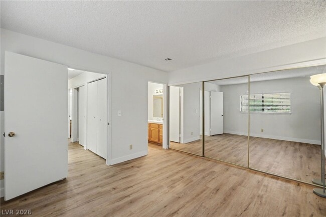 Building Photo - 4151 Gannet Cir