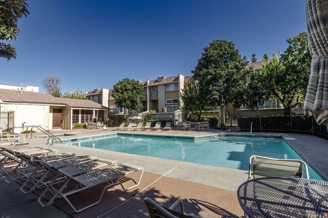 Building Photo - 21901 Lassen St