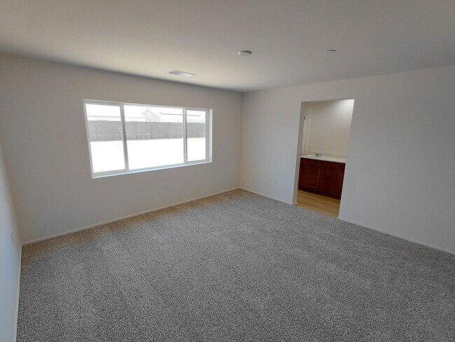 Building Photo - 475 Palomino Ct