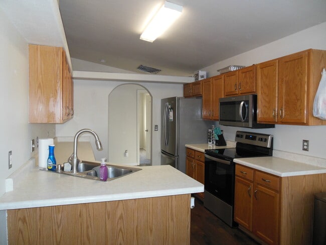 Building Photo - 489-482 Appaloosa Ln