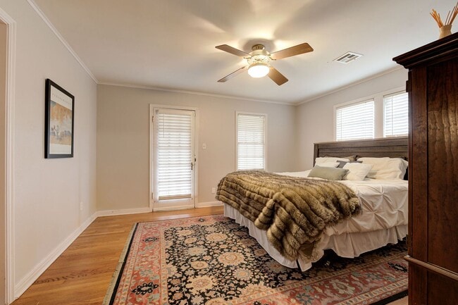 Building Photo - Updated 2 Bed 1 Bath in NW OKC