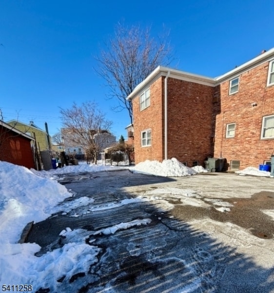 Building Photo - 9 Kimball St