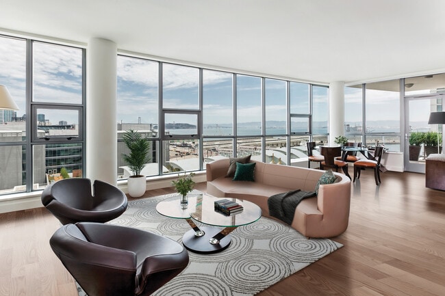living and dining area leading to private deck - 480 Mission Bay Blvd N