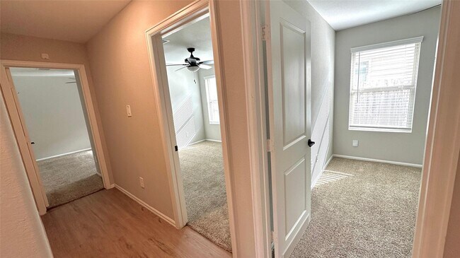 Building Photo - 236 Rustic Ridge Cir