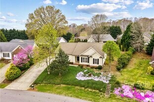 Building Photo - 1765 Pipers Ridge Cir NW