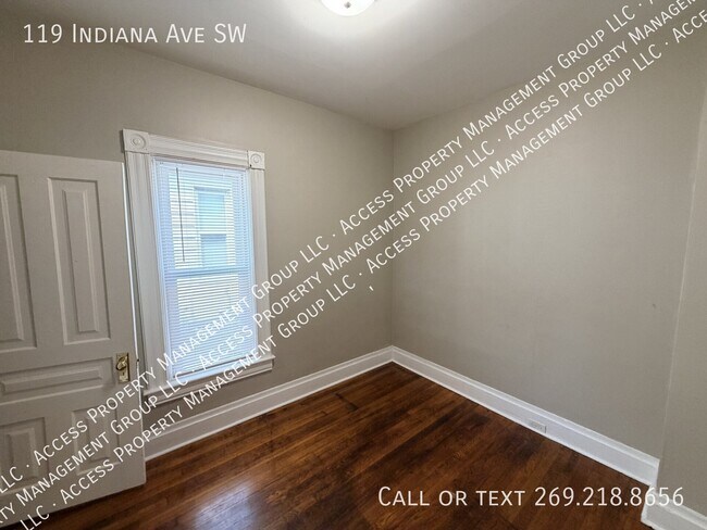 Building Photo - 119 Indiana Ave SW