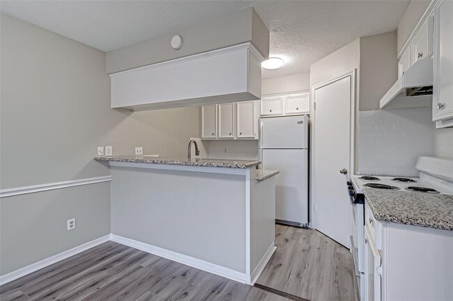 Building Photo - 11503 Meadow Ln