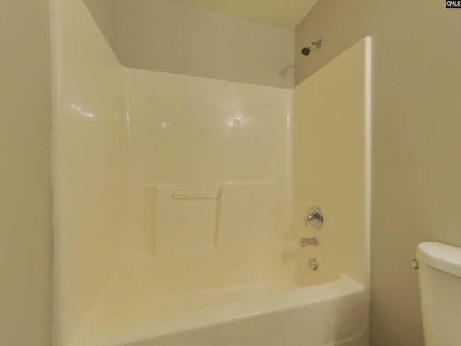 Building Photo - 129 Honey Tree Rd