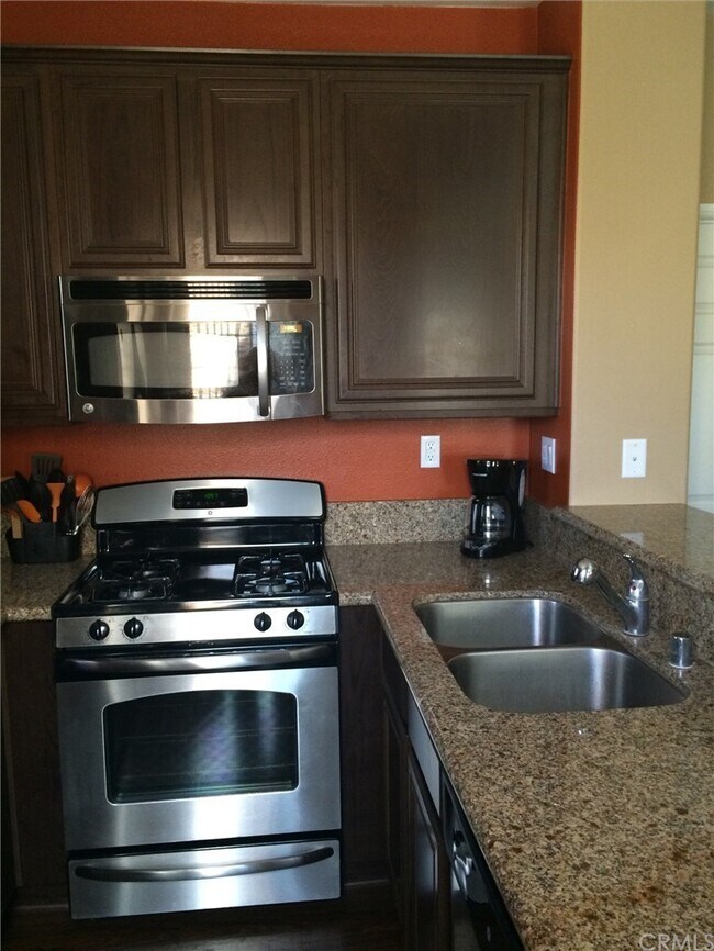 Building Photo - 31173 Strawberry Tree Ln