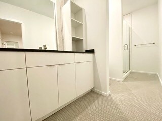 Building Photo - 112 SE 4th St