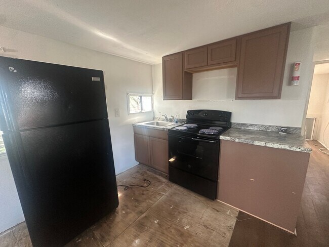 Building Photo - 4 Oleander Cir