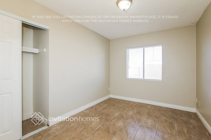 Building Photo - 3412 W Bluefield Ave