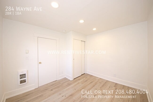 Building Photo - 284 Wayne Ave