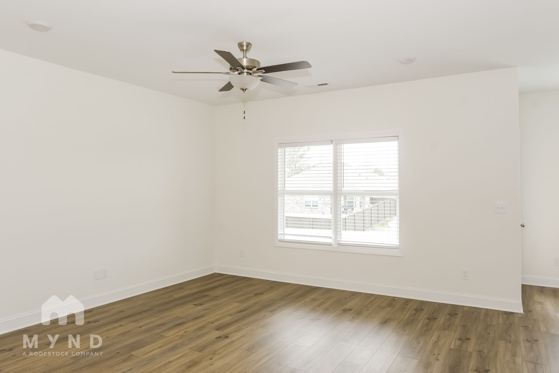 Building Photo - 150 Rose Vly Dr