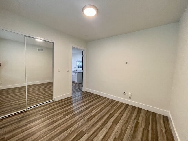 Building Photo - 9556 Cecilwood Dr