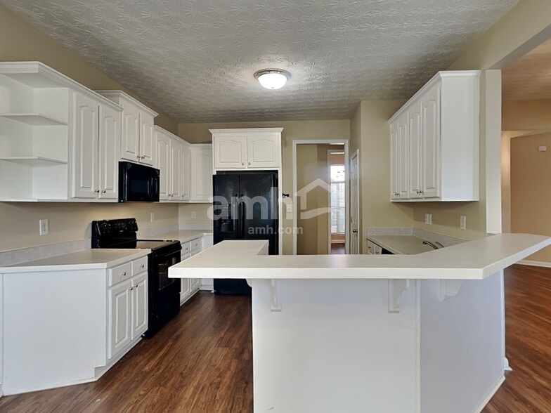 Building Photo - 223 Vernon Walk