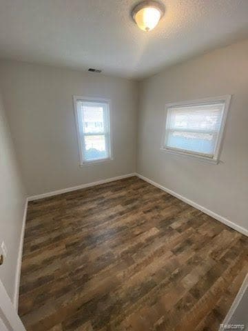 Building Photo - 23304 Harding Ave