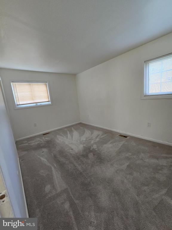 Building Photo - 10206 Farrar Ave