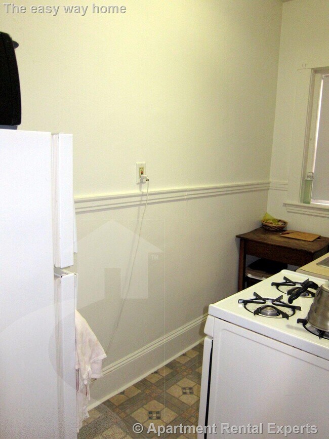 Building Photo - 163 Summer St