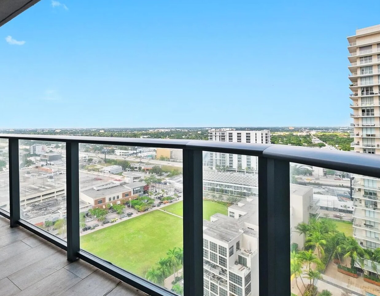 Building Photo - 121 NE 34th St