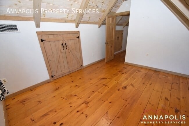 Building Photo - 1810 View Top Ct