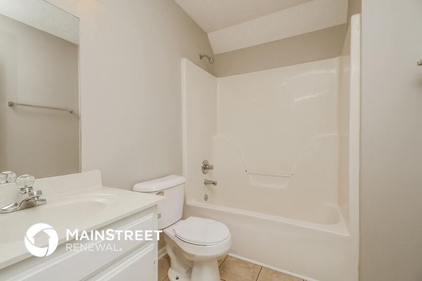 Building Photo - 921 Turlough Ct