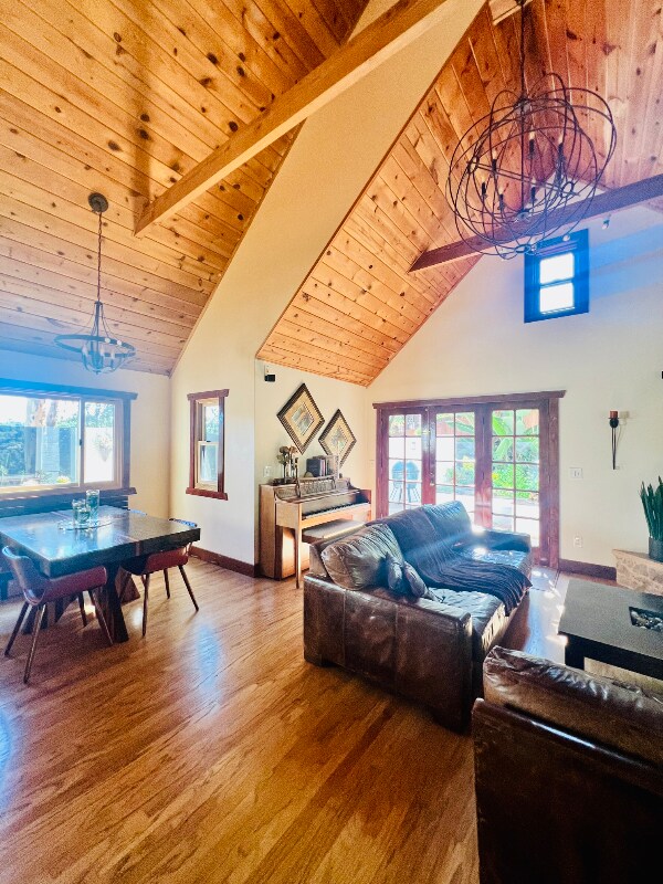 Building Photo - 1565 Eolus Ave