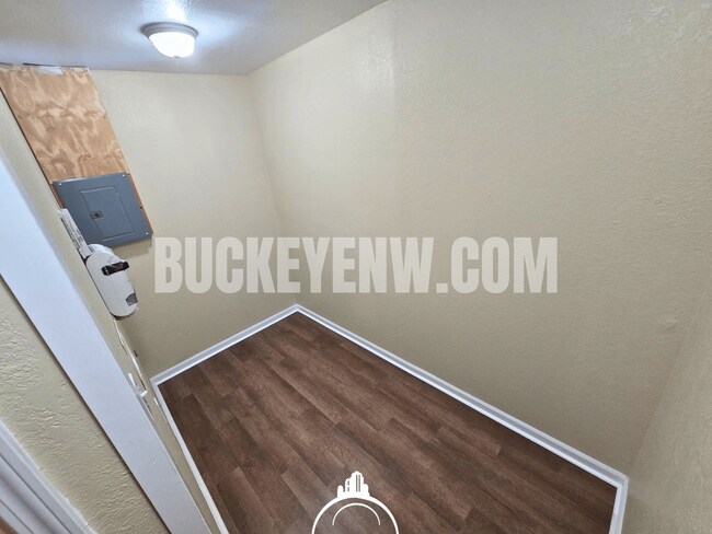 Building Photo - 3725 Terrace Dr