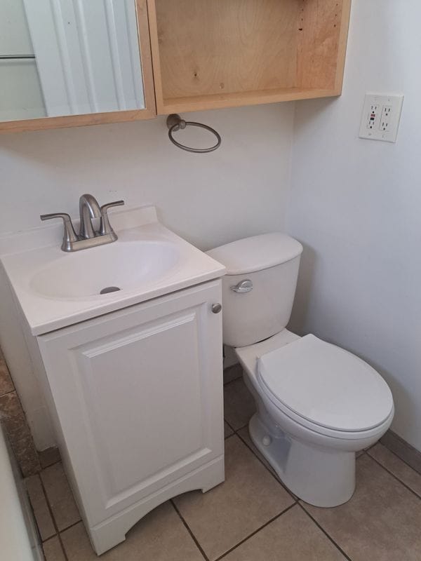 Building Photo - 666 W 3rd St