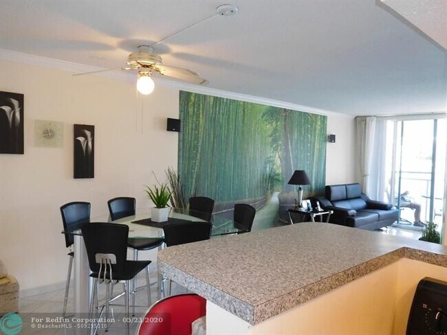 Building Photo - 121 Golden Isles Dr