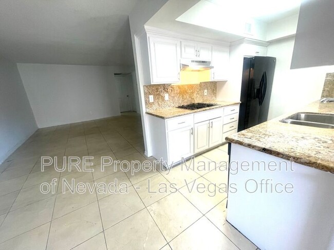 Primary Photo - 1405 E Vegas Valley Dr