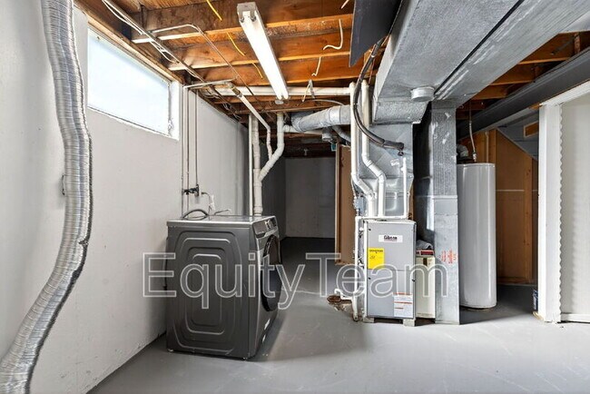 Building Photo - 517 Brunswick Dr