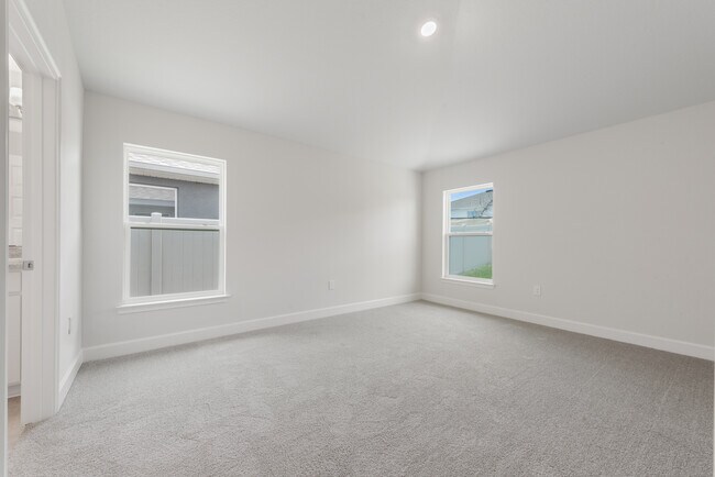Building Photo - 618 Tanaro Ln