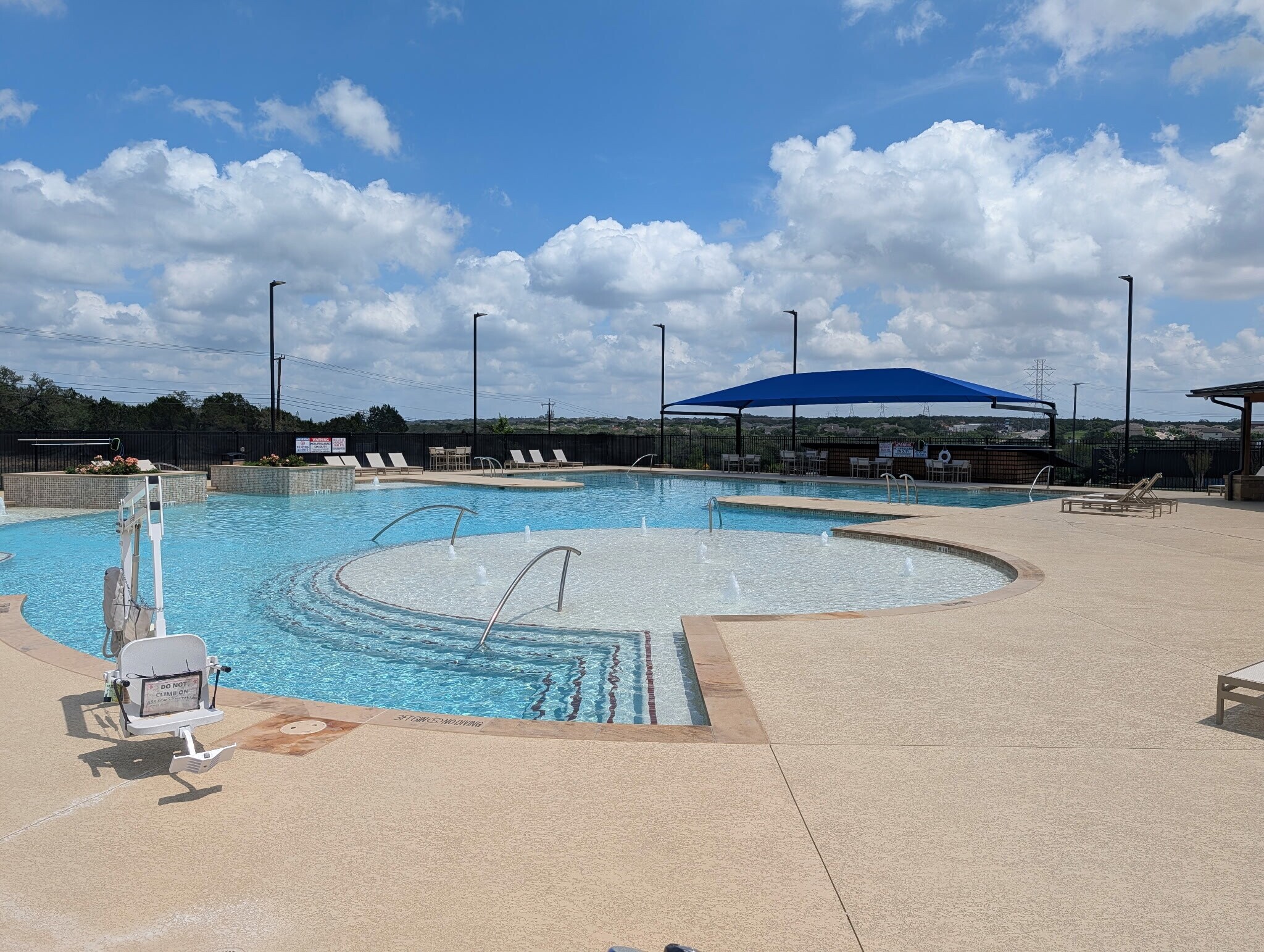 Building Photo - 5627 Jewel Curv