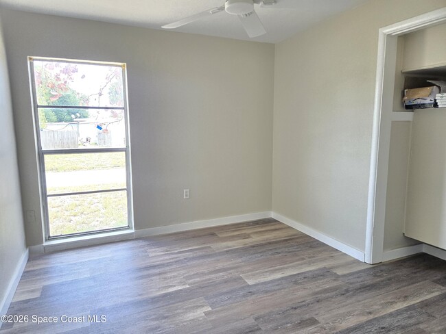 Building Photo - 39 E Azalea Cir